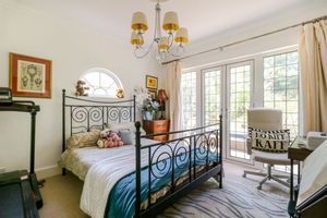 Photo 18- click for photo gallery